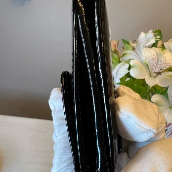 GUCCI Bamboo Compact Patent Leather Small Wallet